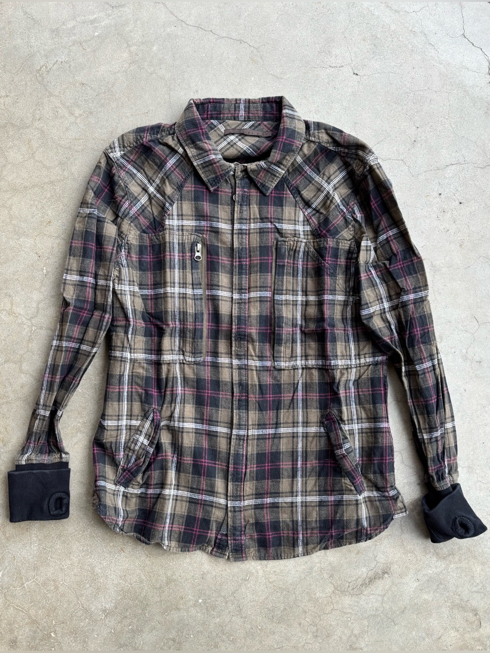 Nicholas K Olive gorpcore plaid button down shirt thumb holes multi pocket M